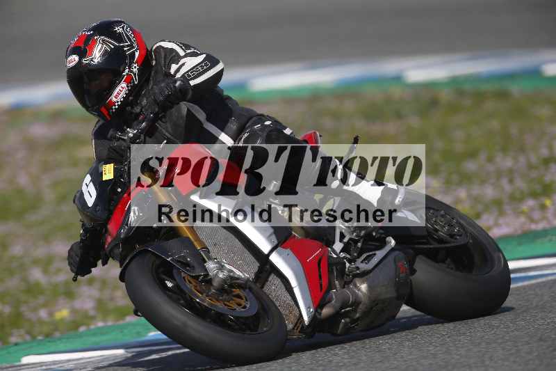 /Archiv-2024/02 29.01.-02.02.2024 Moto Center Thun Jerez/Gruppe gruen-green/6